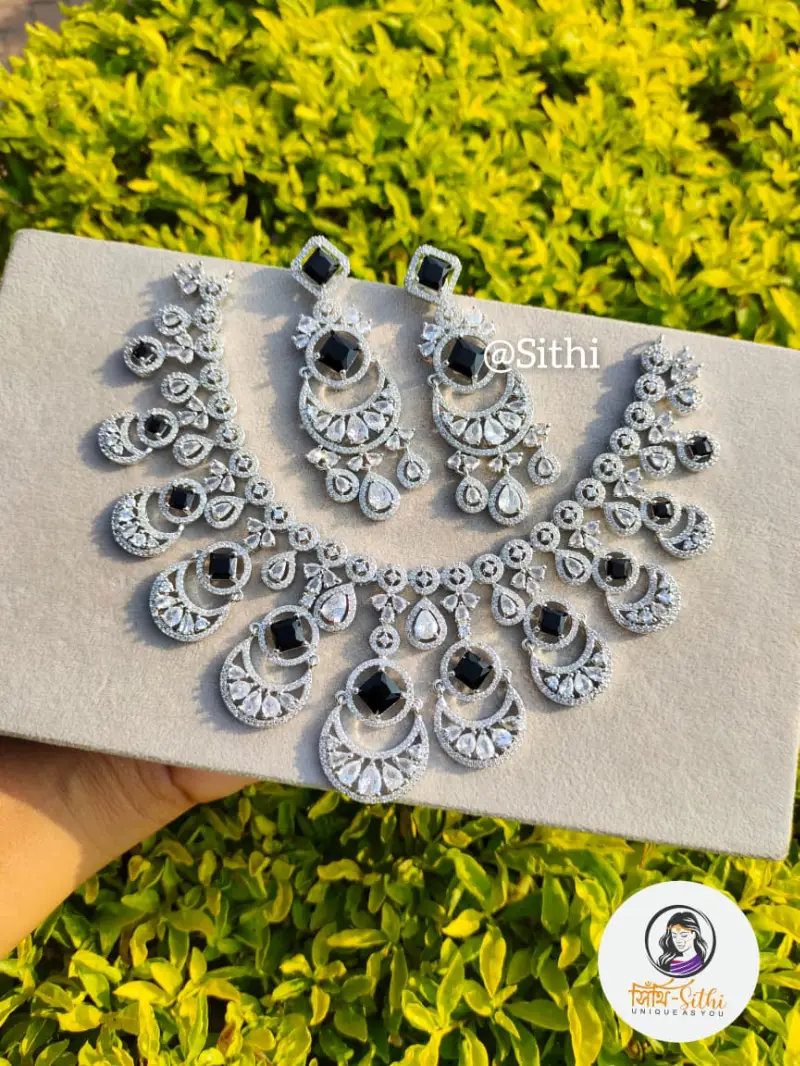 Sparkling Noir Set